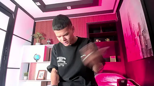 DylanRoyce  online show from 1, 4, 2026