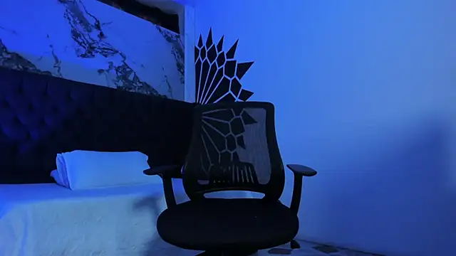 DylanRoyce  online show from 11, 3, 2026