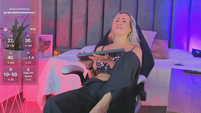 SophiMarin online show from 20, 7, 2026