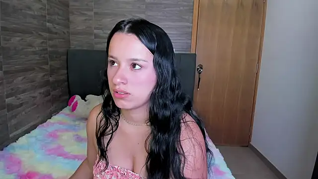 Snapshot of Miia_belll chatting on 5, 5, 2026 Miia belll online show from 5, 5, 2026