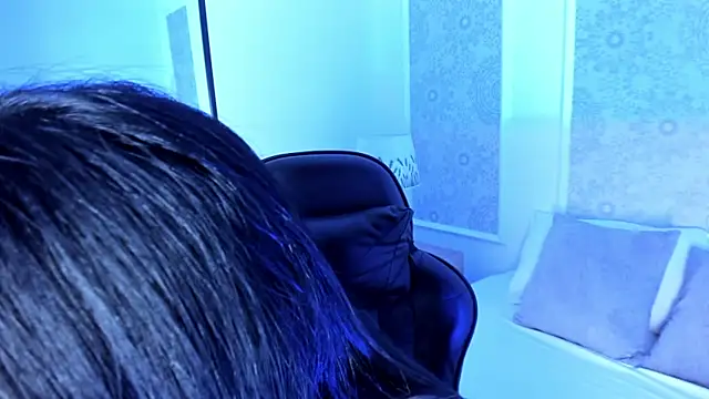 danielle williams  online show from 7, 3, 2026