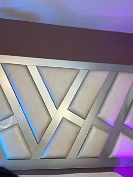 Ashleeyprincess01 online show from 14, 4, 2026