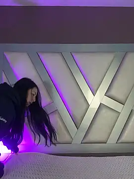 Ashleeyprincess01 online show from 17, 4, 2026