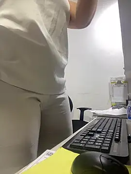 Snapshot of sweet_wet_dreamss chatting on 24, 2, 2026 sweet wet dreamss online show from 24, 2, 2026