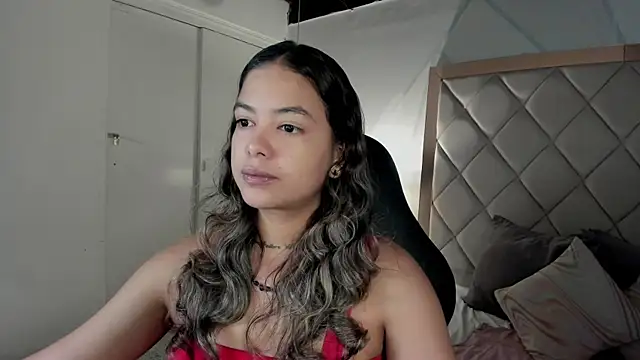 dulce lyraa1 online show from 27, 3, 2026