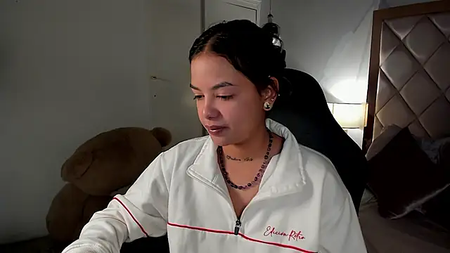 Snapshot of dulce_lyraa1 chatting on 12, 6, 2026 dulce lyraa1 online show from 12, 6, 2026