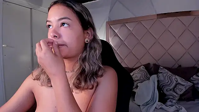 Snapshot of dulce_lyraa1 chatting on 26, 6, 2026 dulce lyraa1 online show from 26, 6, 2026