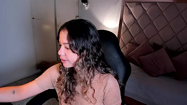 Snapshot of dulce_lyraa1 chatting on 5, 6, 2026 dulce lyraa1 online show from 5, 6, 2026
