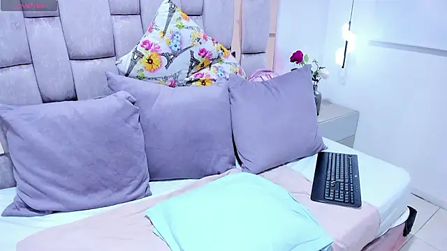 isabellablazee online show from 29, 3, 2026