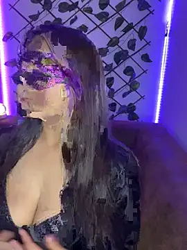 MoonGoddess424 online show from 10, 4, 2026