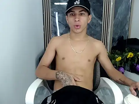 Hollmanhot online show from 12, 3, 2026