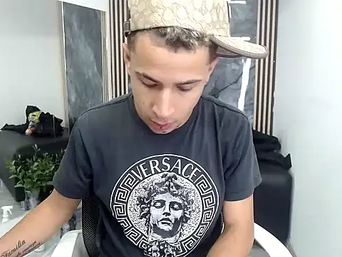 Hollmanhot online show from 8, 4, 2026