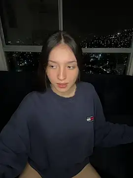 xluxulua online show from 11, 3, 2026