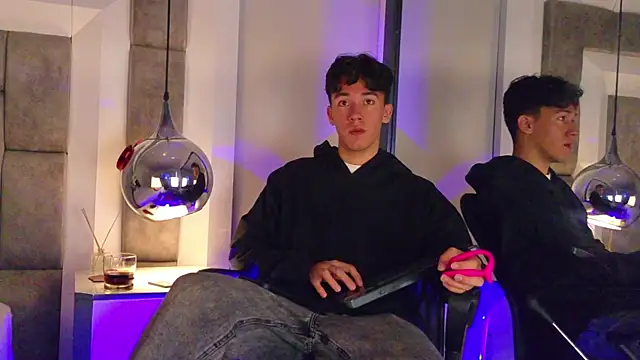 Snapshot of Austin_Reedss chatting on 19, 4, 2026 Austin Reedss online show from 19, 4, 2026