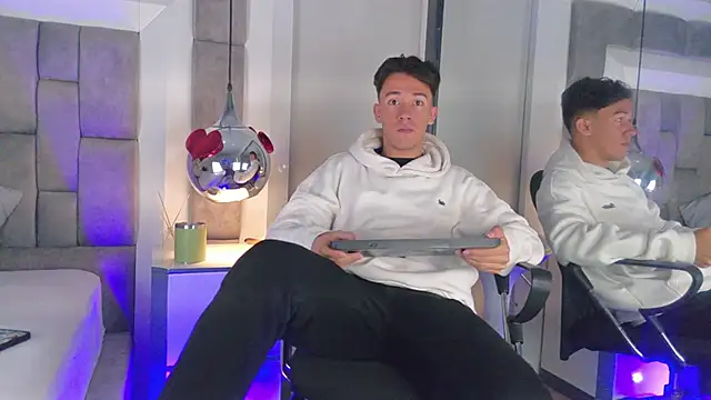 Austin Reedss online show from 8, 4, 2026