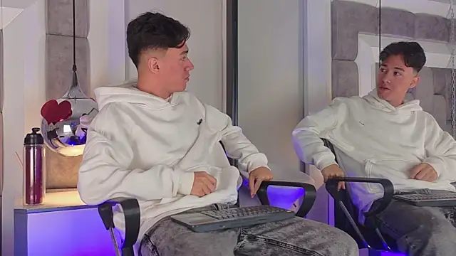 Austin Reedss online show from 7, 4, 2026