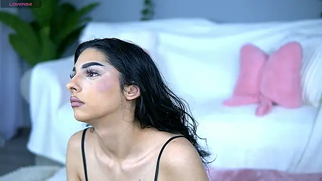 AvaCalvert online show from 28, 3, 2026