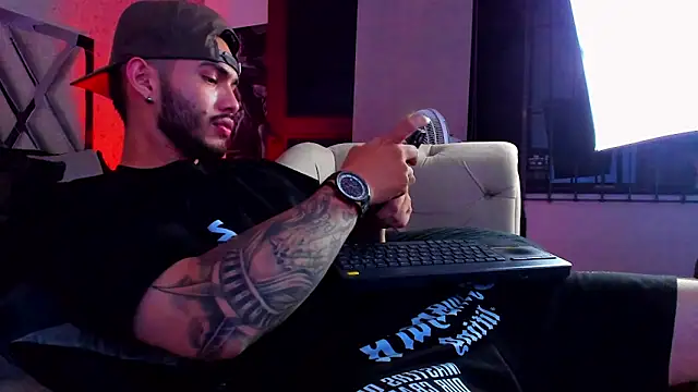Vincentblack online show from 8, 5, 2026
