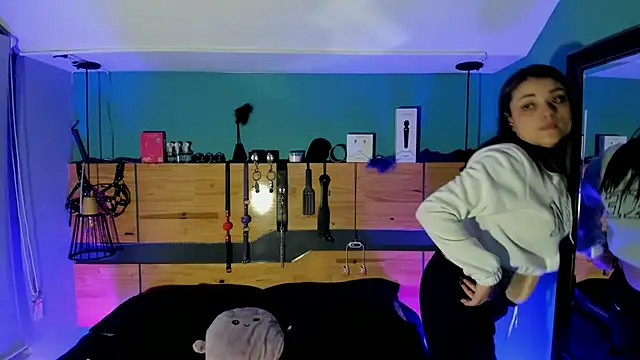 Elisasue online show from 19, 4, 2026