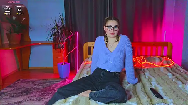 hornycharisma online show from 4, 4, 2026