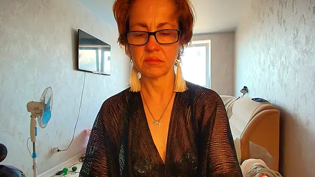 Snapshot of LioraWeiss chatting on 29, 5, 2026 LioraWeiss online show from 29, 5, 2026