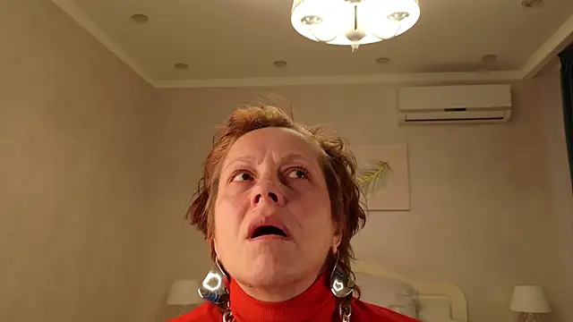 LioraWeiss online show from 2, 4, 2026