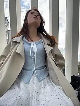 Mia-lp online show from 11, 4, 2026