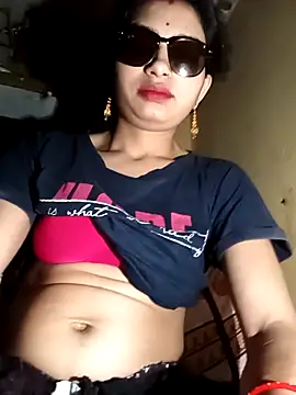Snapshot of Rashmika_Mandana chatting on 14, 5, 2026 Rashmika Mandana online show from 14, 5, 2026