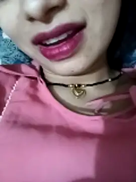 Snapshot of Rashmika_Mandana chatting on 7, 5, 2026 Rashmika Mandana online show from 7, 5, 2026