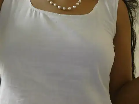 Snapshot of cute_yashi chatting on 19, 5, 2026 cute yashi online show from 19, 5, 2026