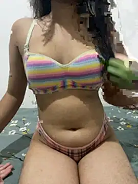 Snapshot of D_SnowL chatting on 19, 7, 2026 D SnowL online show from 19, 7, 2026