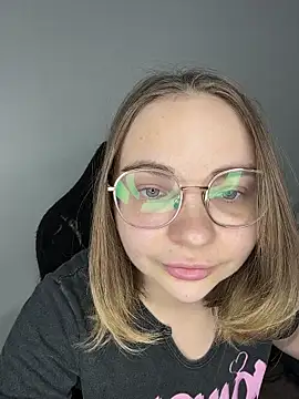 Snapshot of Caboniahoney chatting on 27, 2, 2026 Caboniahoney online show from 27, 2, 2026