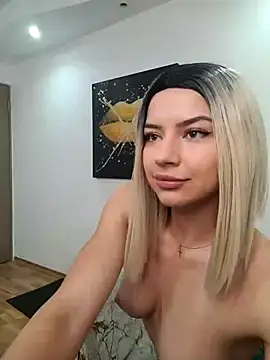 Snapshot of DaisyLuvsYou_ chatting on 12, 7, 2026 DaisyLuvsYou online show from 12, 7, 2026