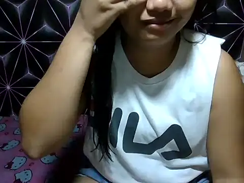 Flowerbebe online show from 9, 4, 2026