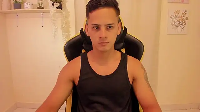 sexy andres01 online show from 1, 3, 2026
