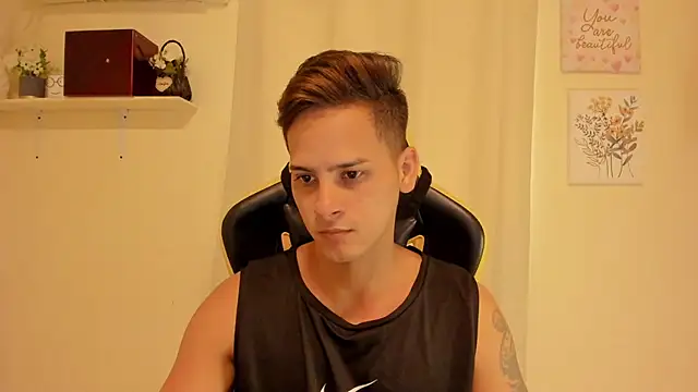 sexy andres01 online show from 29, 5, 2026