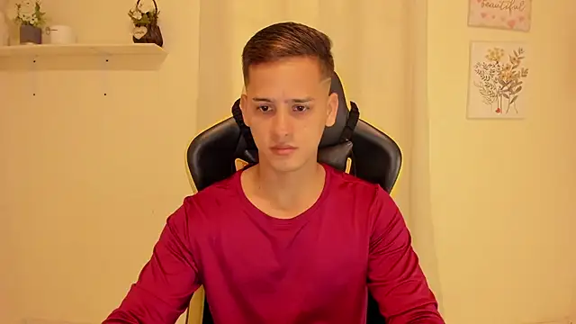 sexy andres01 online show from 24, 6, 2026