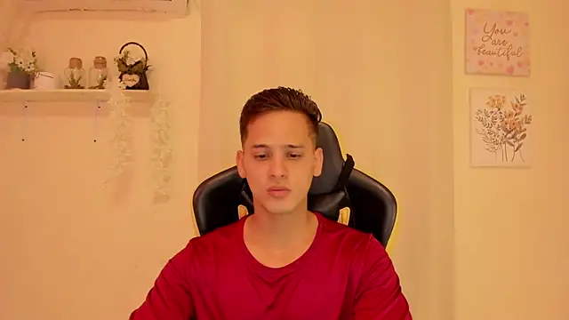 sexy andres01 online show from 1, 5, 2026
