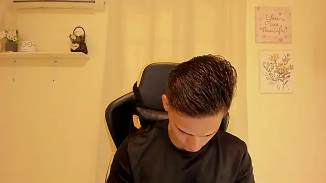 sexy andres01 online show from 20, 5, 2026