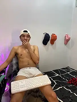 asian darlingcummersxXx online show from 8, 4, 2026