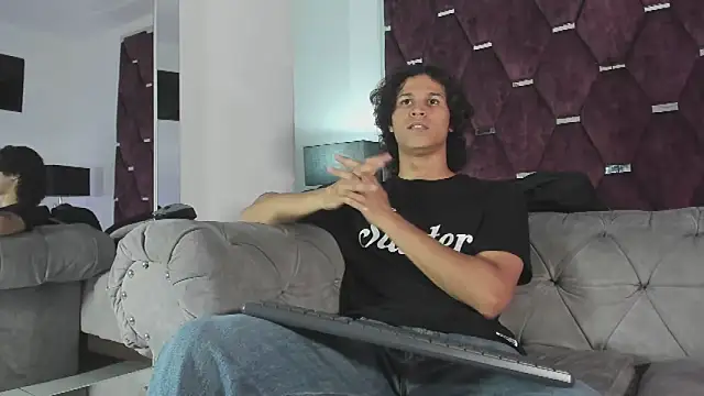 Snapshot of TonyBenedetti chatting on 8, 5, 2026 TonyBenedetti online show from 8, 5, 2026