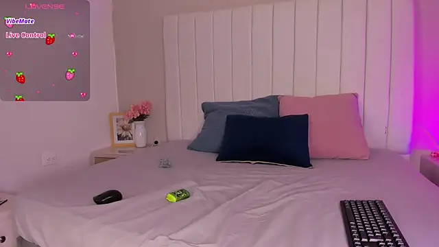 Snapshot of sophia_walkett_ chatting on 24, 6, 2026 sophia walkett online show from 24, 6, 2026