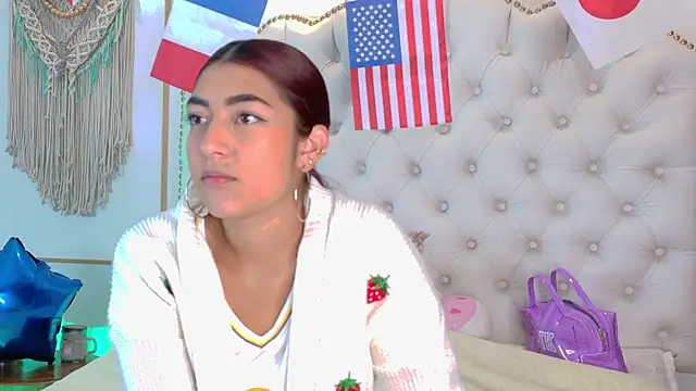 Sara funy online show from 17, 6, 2026