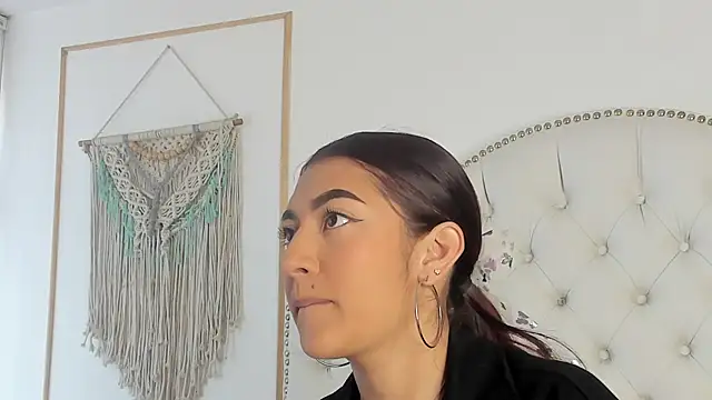 Sara funy online show from 26, 2, 2026