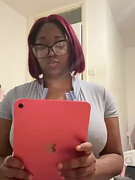 Snapshot of sweetzberri2 chatting on 28, 2, 2026 sweetzberri2 online show from 28, 2, 2026