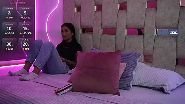 liasuaza online show from 12, 3, 2026