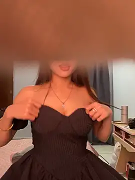 Snapshot of qczband chatting on 4, 3, 2026 qczband online show from 4, 3, 2026