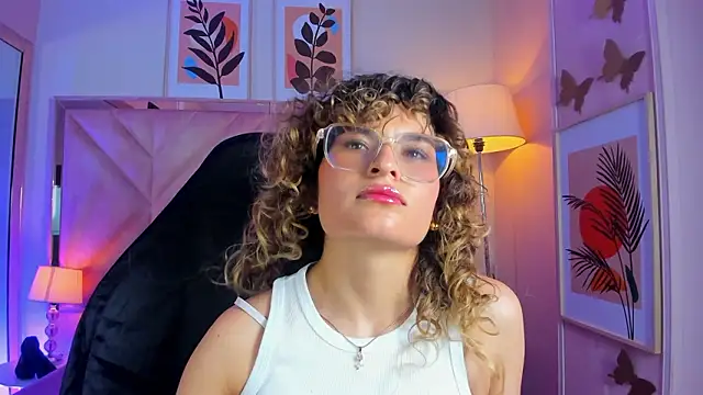 emilyjonesss  online show from 24, 3, 2026