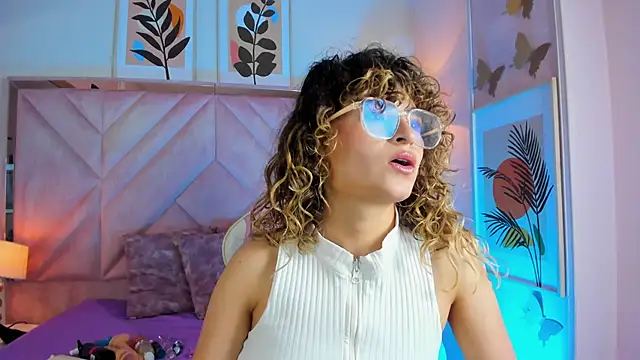 emilyjonesss  online show from 26, 3, 2026