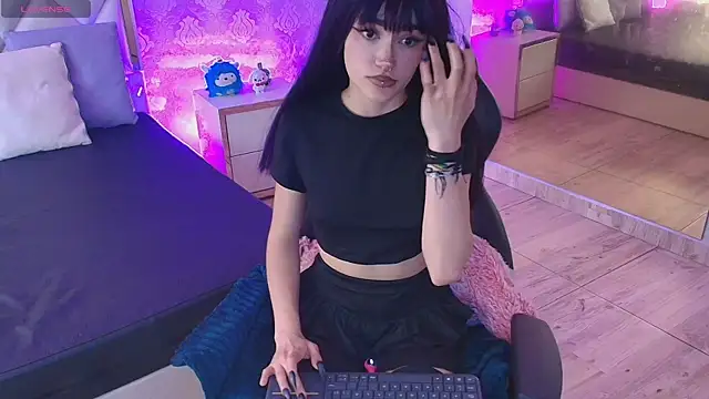 Cloee tay1 online show from 16, 4, 2026